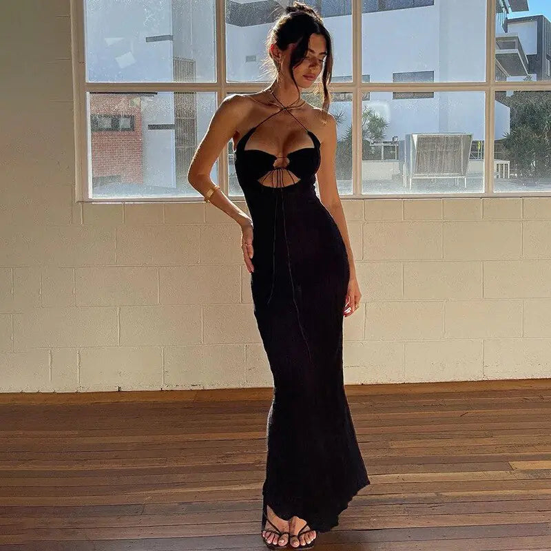 Reah Backless Halter Maxi Dress