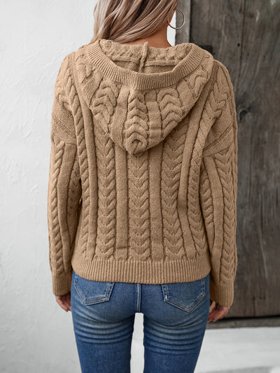 Pull en tricot Helma avec capuche