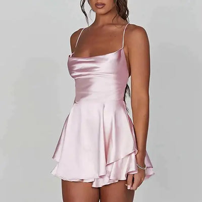 Robe courte en satin dos nu Louie